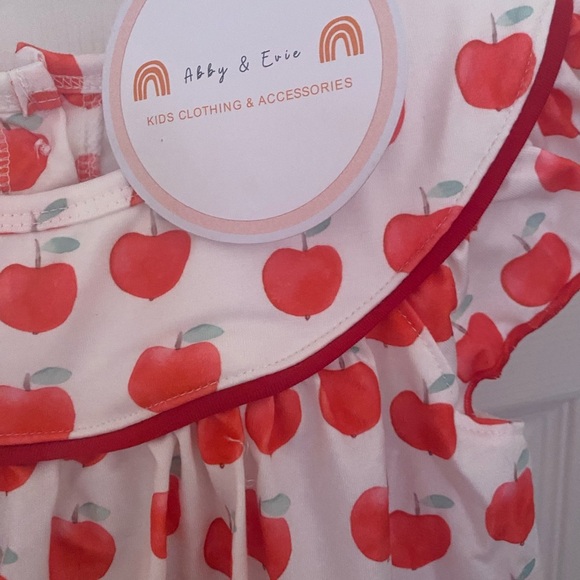 NWT Apple Shorts Set - Picture 9 of 10